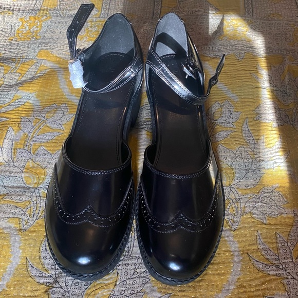 black heeled maryjanes - Picture 3 of 5